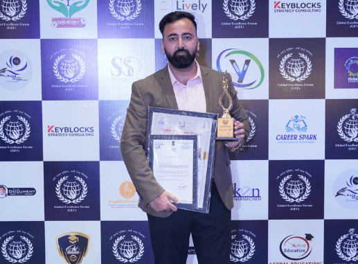 Digital Puneet Honored with Indian Icon Award for 2023